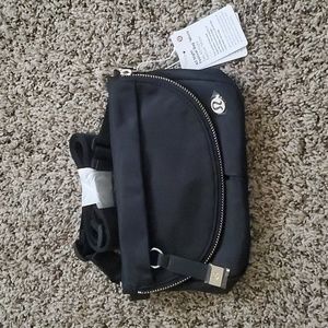 Lululemon Mini Festival Bag- Black and Gold NWT